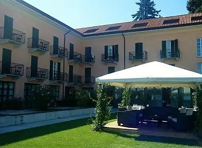 Appartement Sleeps 4 Pool Wifi