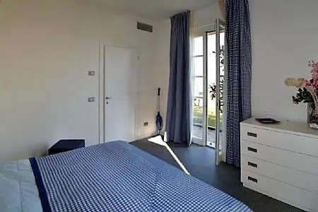 Sleeps 4 Pool Wifi Apartment Meina